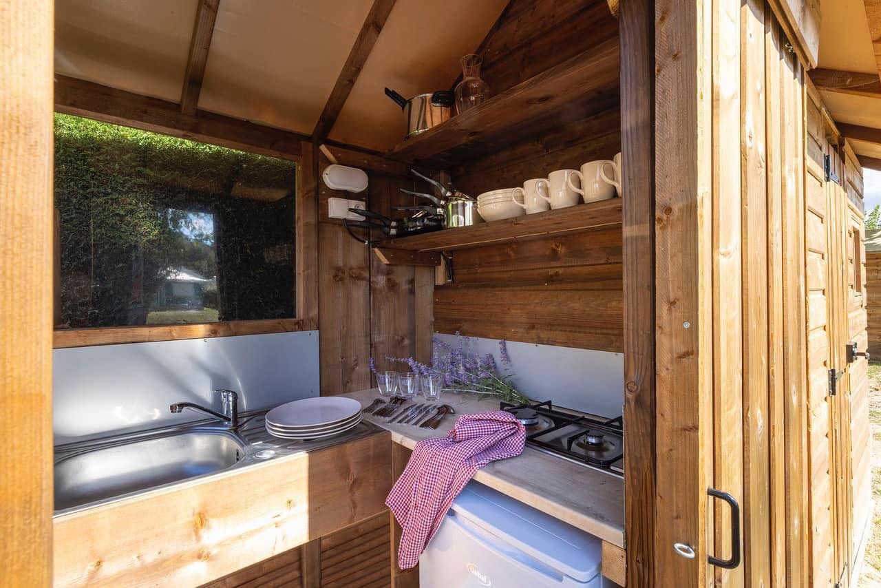 Sink and worktop in the Freecamp