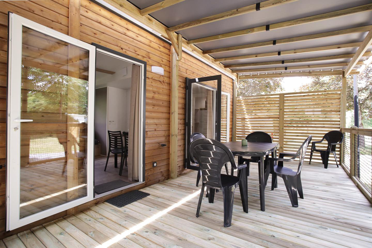 Wooden Nest 29 mobile home with covered terrace, Camping Le Florenville