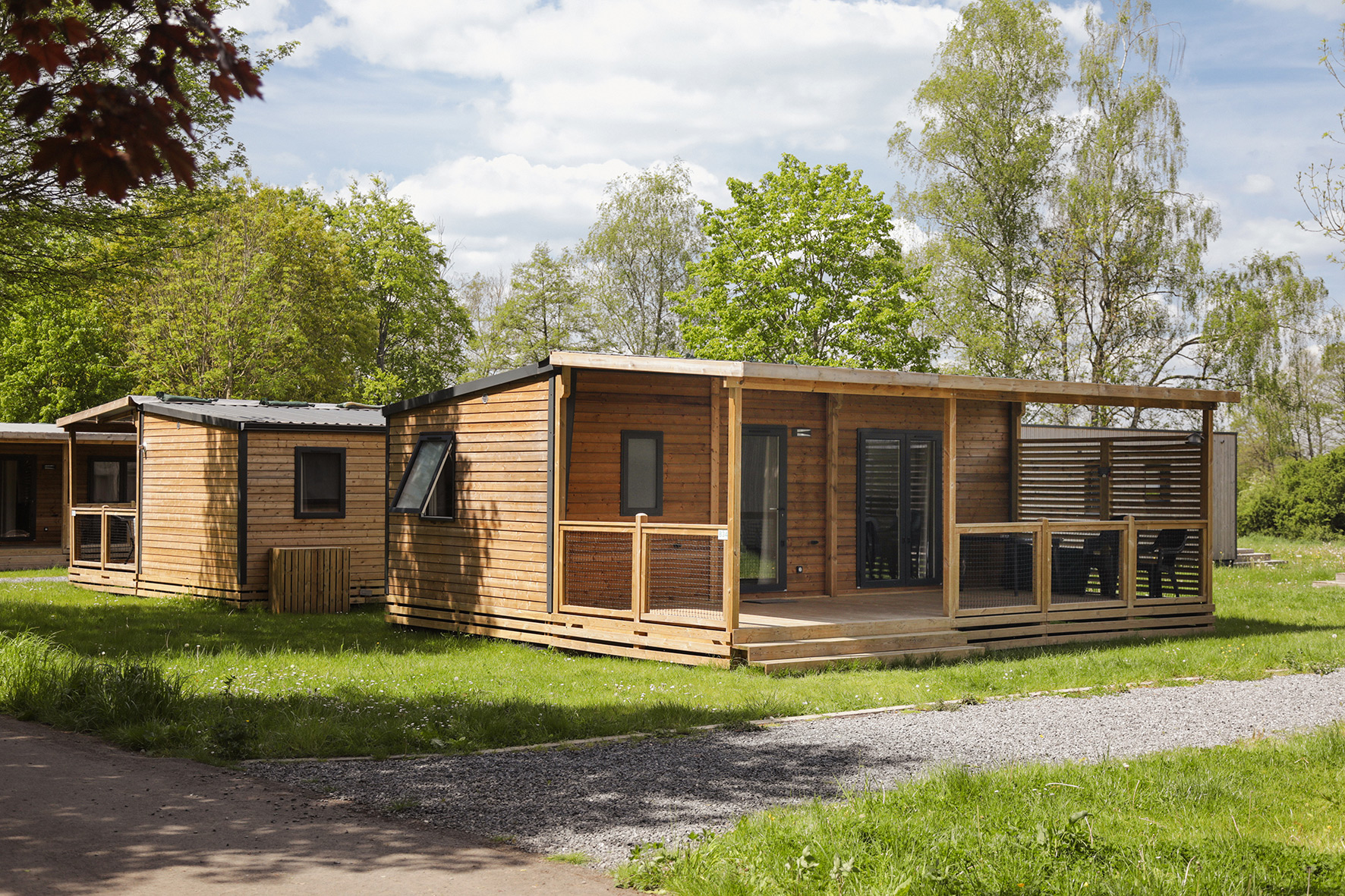 Wooden Nest 29 mobile home with covered terrace, Camping Le Florenville
