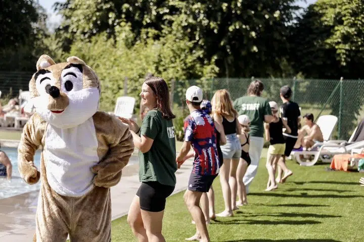 597060176_1204016611931797_6245575322464803025_n