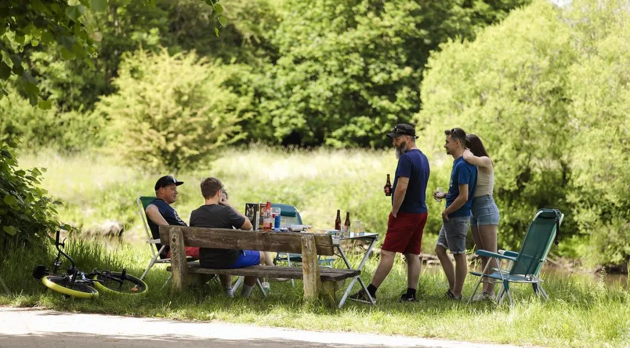 TENTES & CAMPING-CARS : vivez l’été en toute liberté au Florenville Camping !