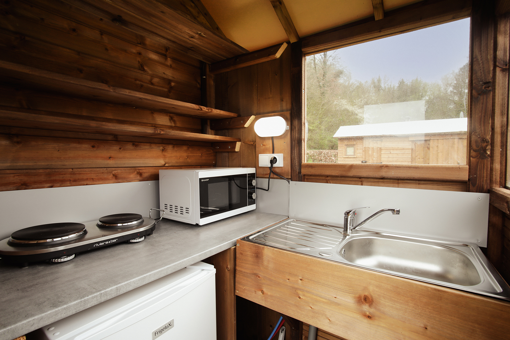 Camping pitch with private bathroom (Freecamp), Camping Le Florenville