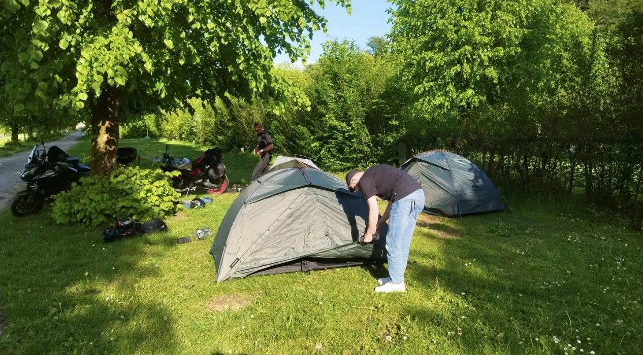 Les weekends de mai sont officiellement lancés au Florenville Camping… 🍀🏕️ Et quelle belle énergie pour commencer cette nouvelle saison !