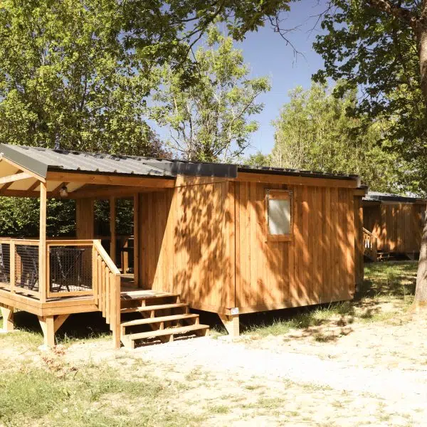Cabane Cosy Glamping sur pilotis au Camping Le Florenville