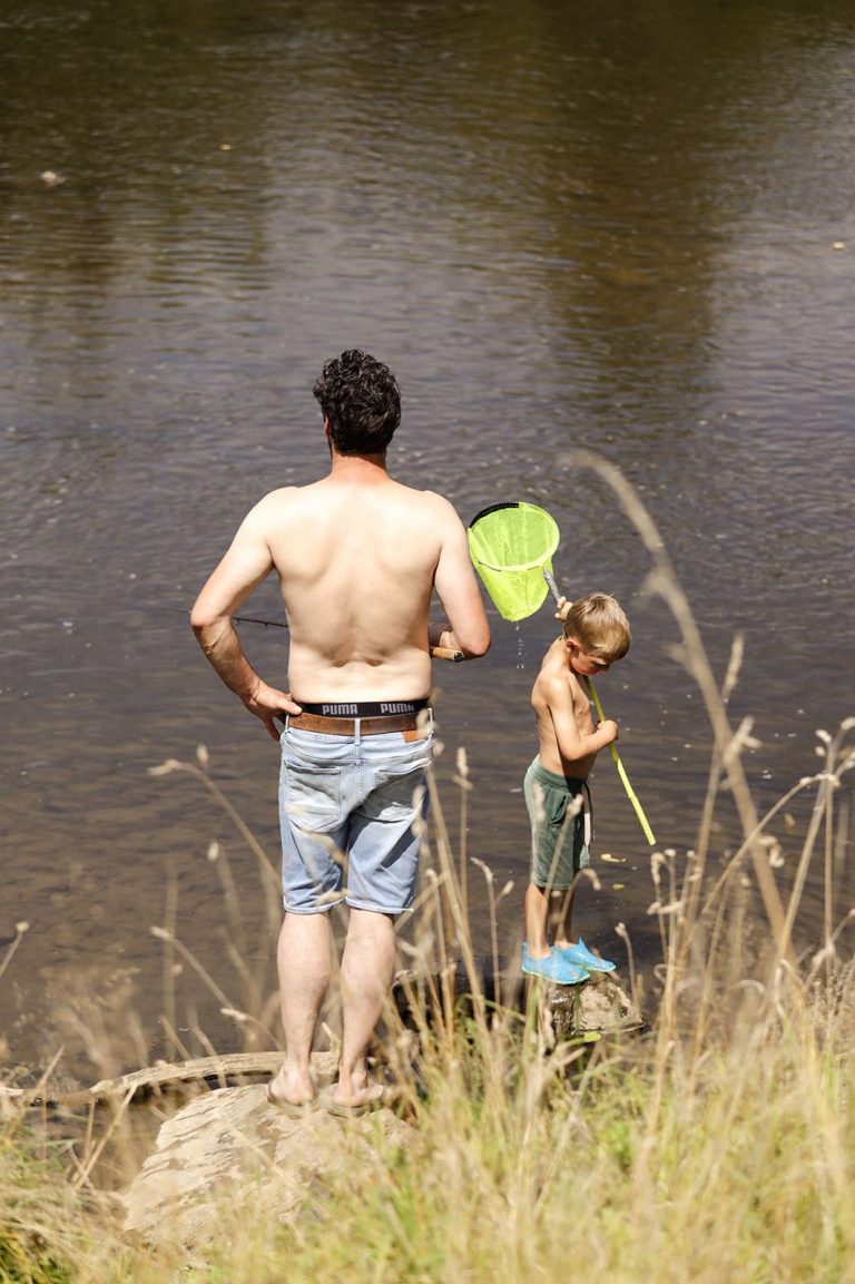 Emplacement camping au bord de la Semois, Camping Le Florenville