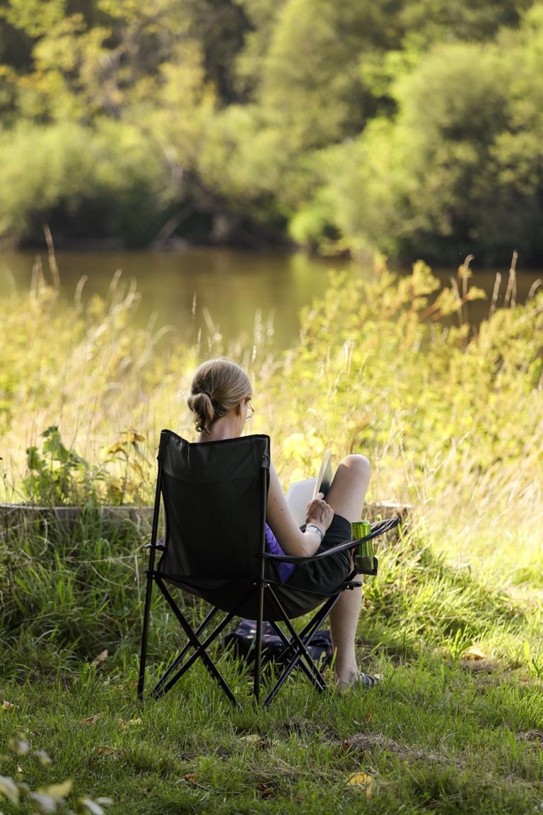 Emplacement camping au bord de la Semois, Camping Le Florenville