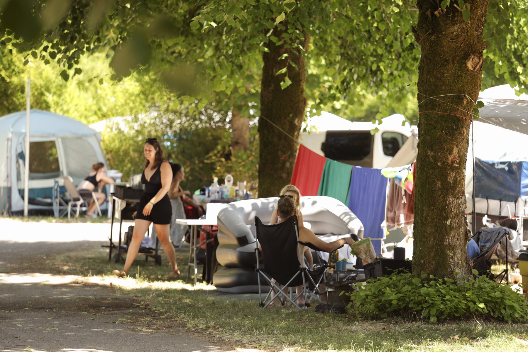 Kampeerplaats in het groen in de Gaume, Camping Le Florenville