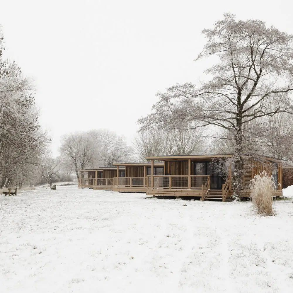 hiver-neige-lodges-prairie-camping-florenville